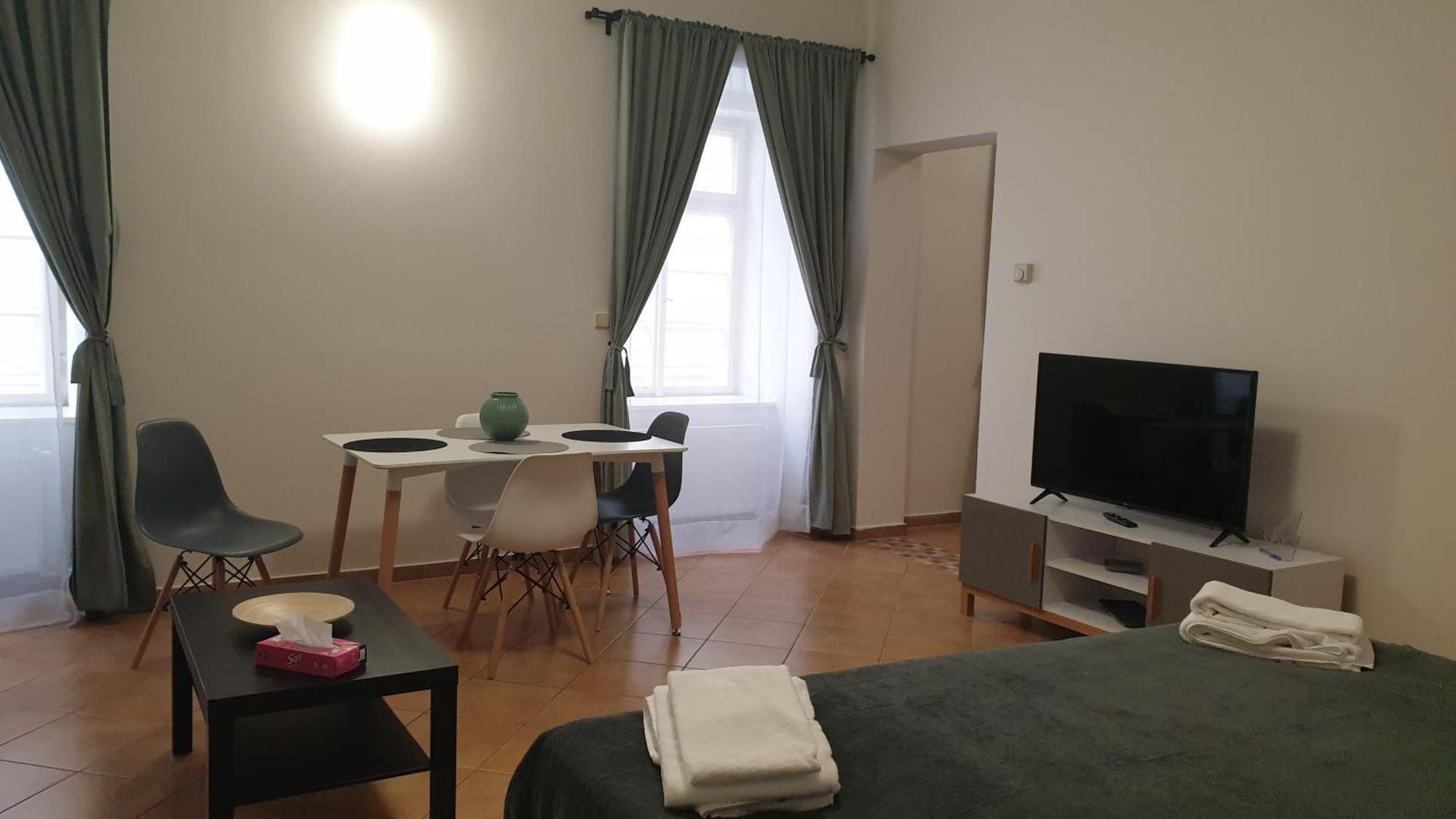 White Swan Boutique Apartments ปราก ภายนอก รูปภาพ